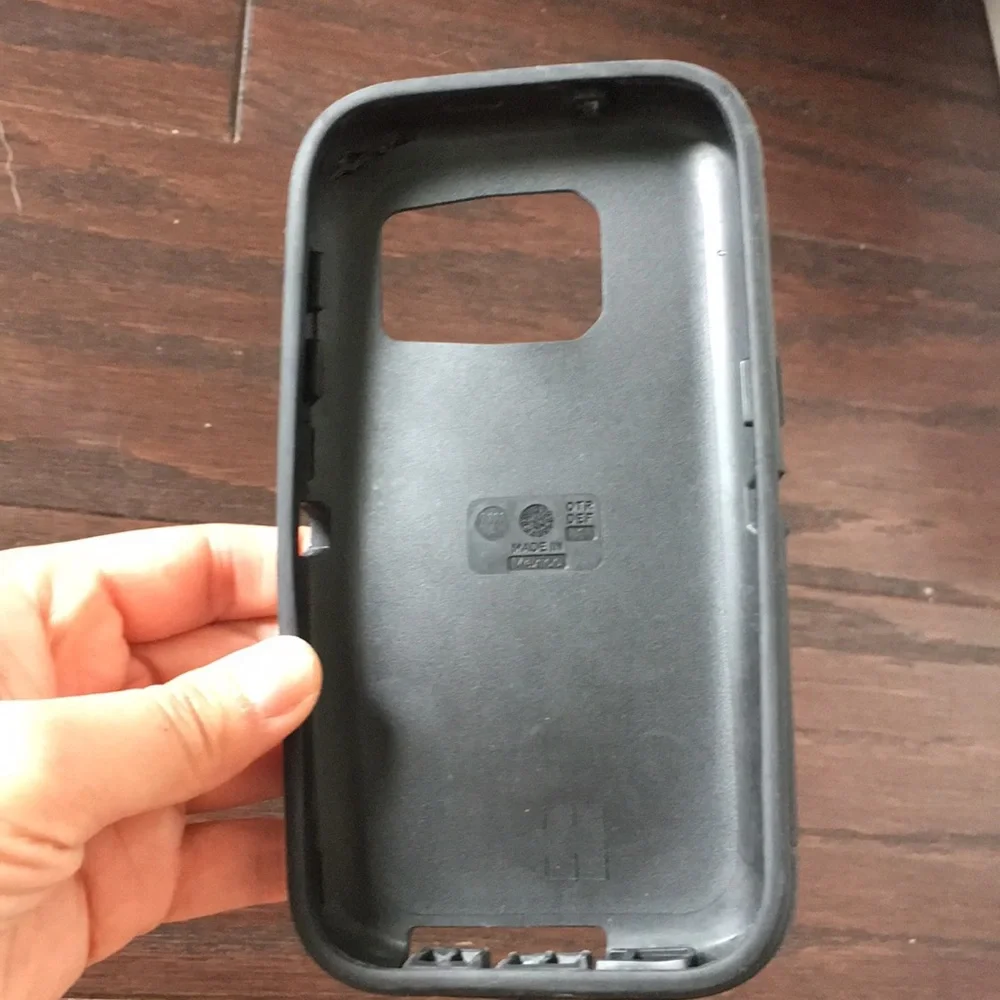 7/15 Otter box case with box